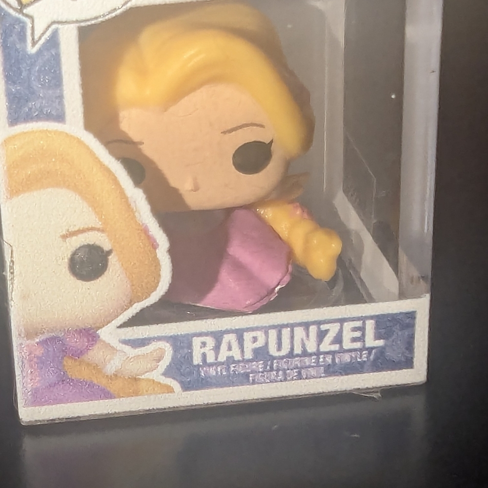 Funko Rapunzel Pop! - Yellow Hair, Pink Dress